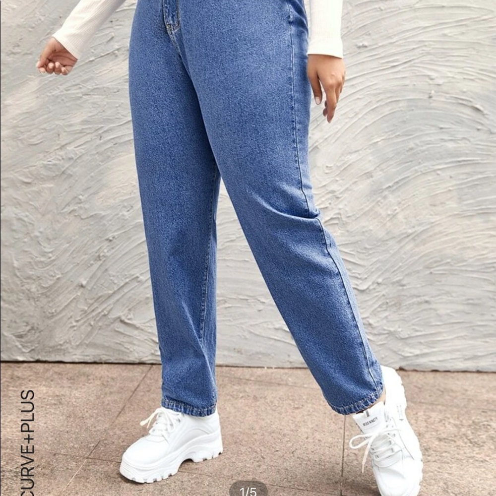 Brand New SHEIN Mom Jeans size 20